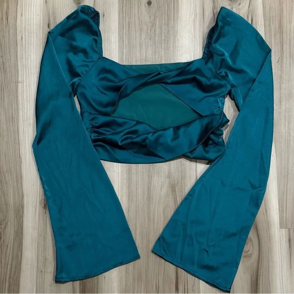 Revolve More To Come Cyntia Twist Front Top in Teal Women’s Small - Picture 2 of 4